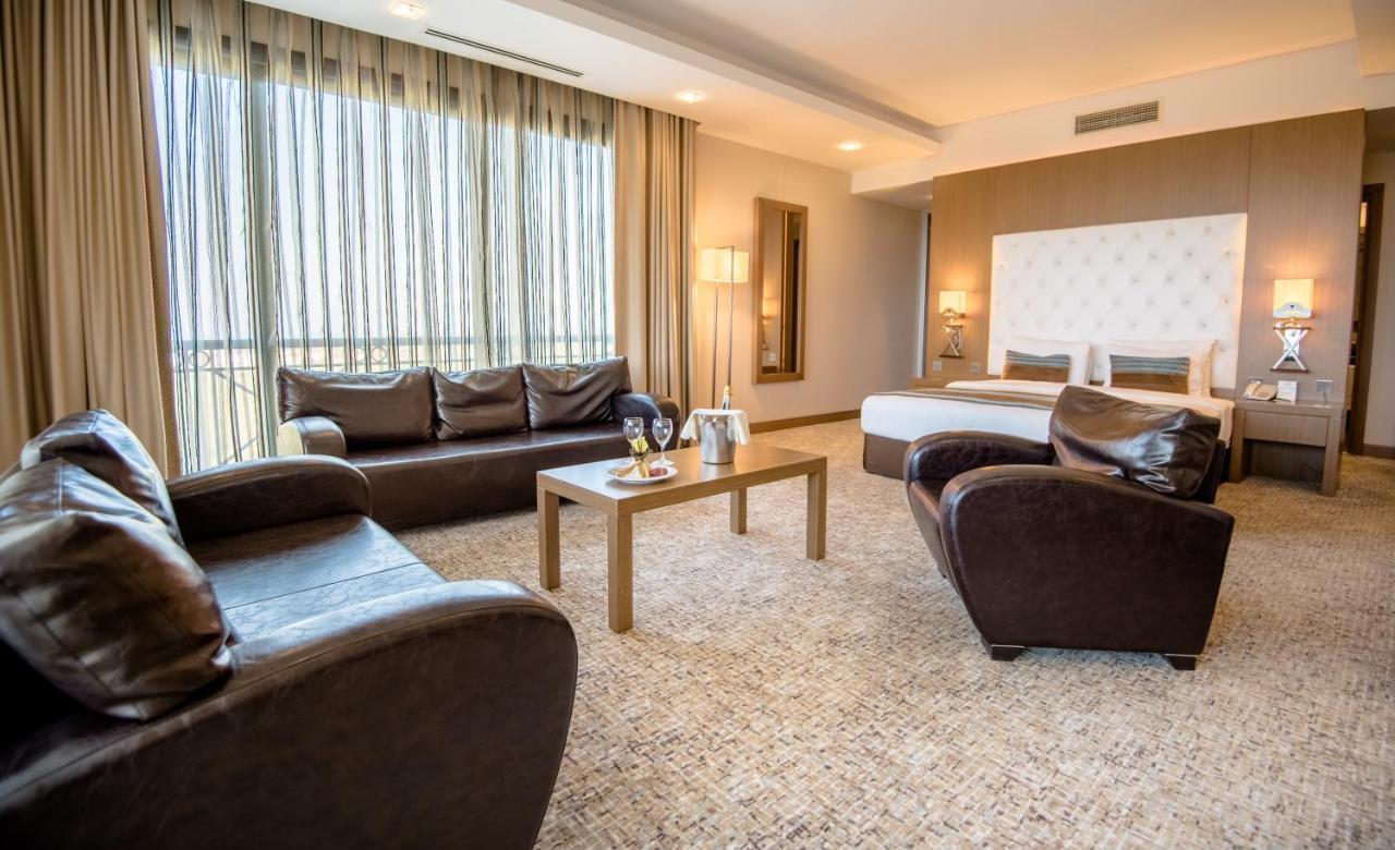 Korineum Golf & Beach Resort Agios Georgios  Eksteriør bilde