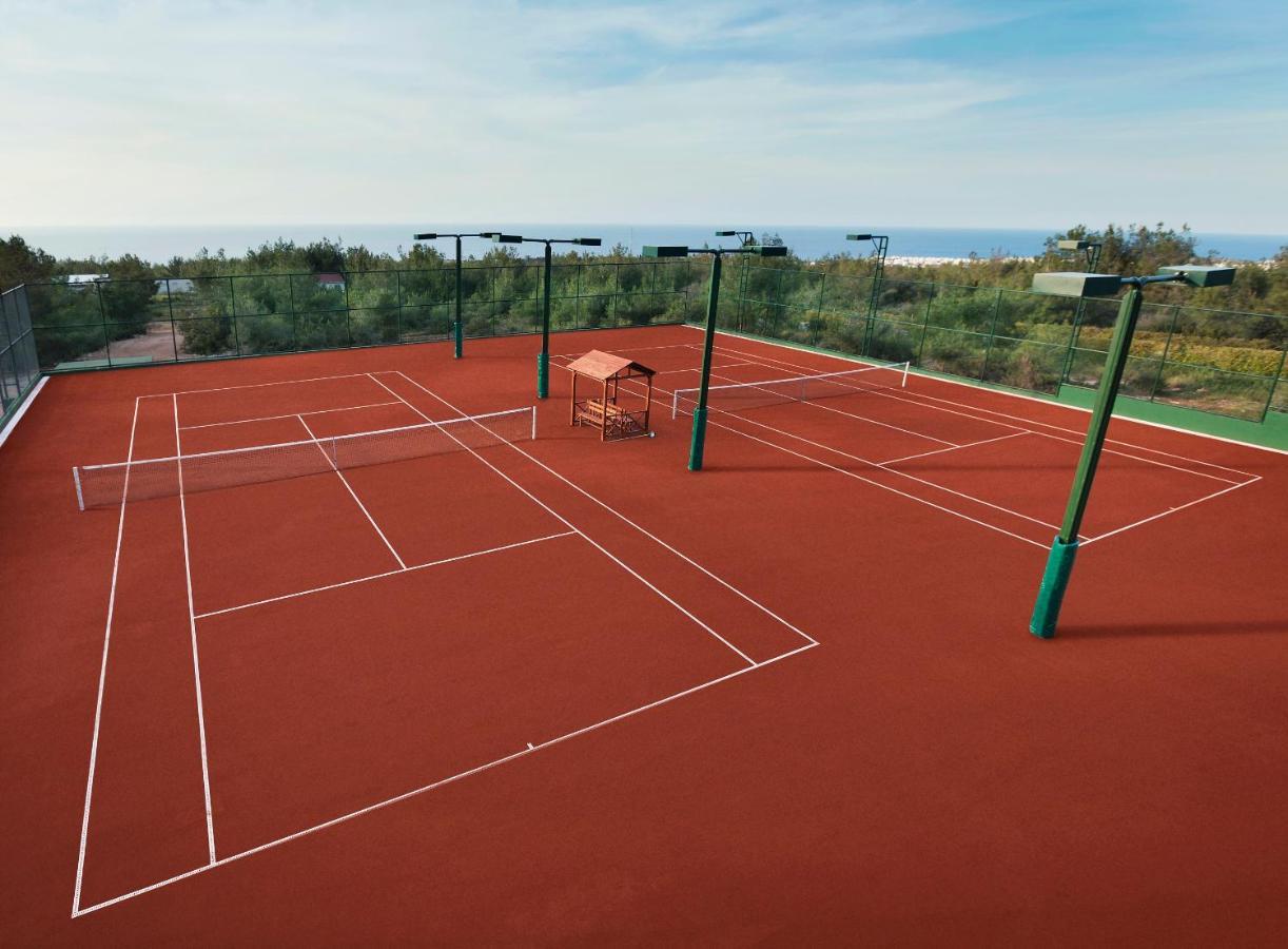 Korineum Golf & Beach Resort Agios Georgios  Eksteriør bilde