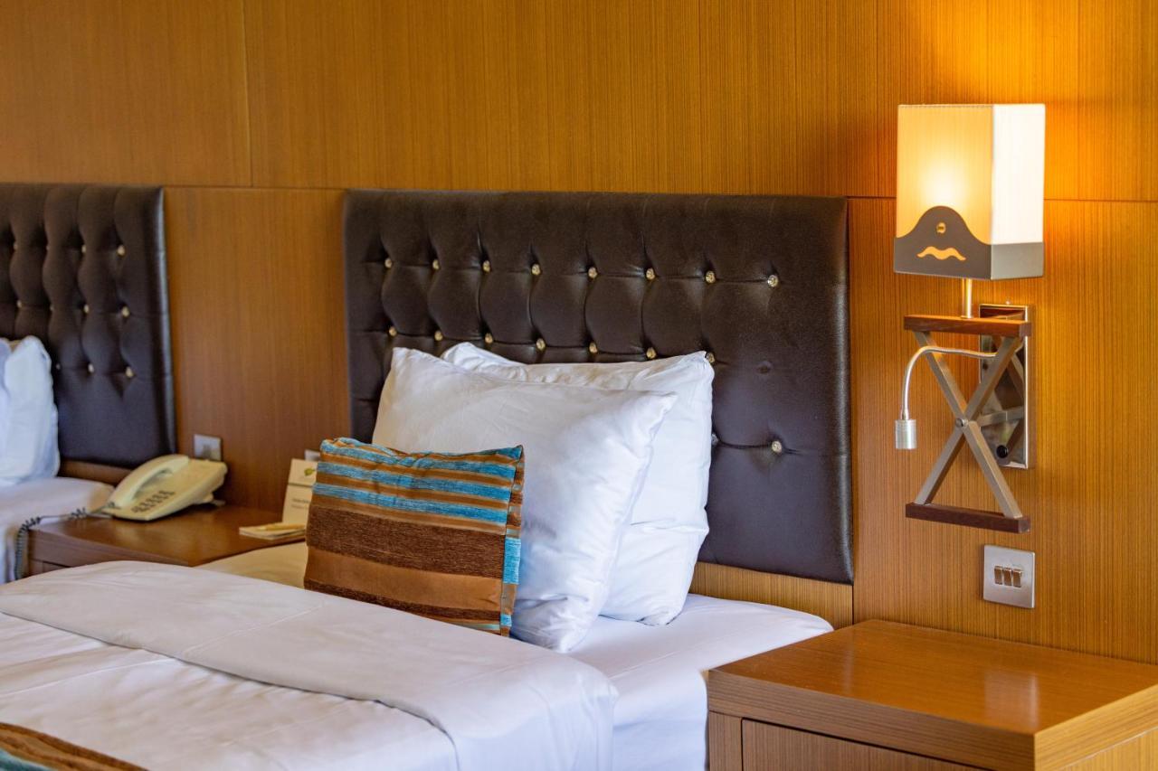 Korineum Golf & Beach Resort Agios Georgios  Eksteriør bilde